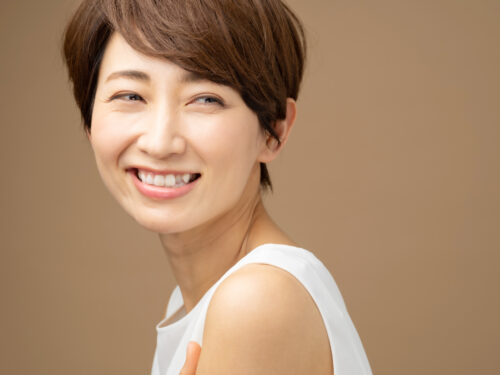 受け口とは？原因や治療（矯正・手術）、自力でできる治し方について