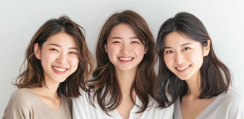 【ほうれい線が気になる方へ】4つの原因と治療法をご存じですか？